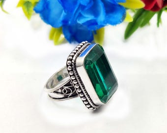 Handmade Emerald Quartz Gemstone Sterling Silver Ring: Handmade Vintage Style