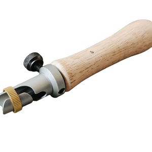 Ring Gripper Tool: Securely Hold Ring for Effective Jewelry Buffing and Polishing