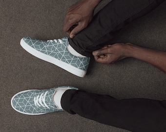 Men’s lace-up canvas shoes
