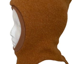Slip-on hat made of wool pointed hat for babies and children