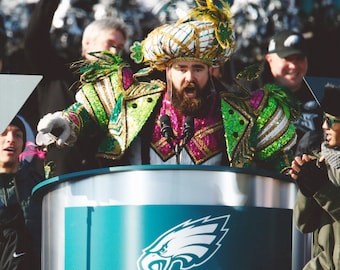 Philadelphia Eagles Jason Kelce at the victory parade! 8x10 Photo, Picture. S. B. 52 Champions.