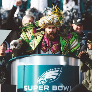 Philadelphia Eagles Jason Kelce at the victory parade! 11x14 Photo, Picture. S. B. 52 Champions.