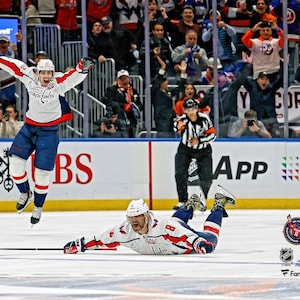 Alexander Ovechkin Historic Goal 895 Photo Poster: Hockey Gift