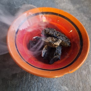 Irish Turf Incense Bog Peat (approximately 40g)