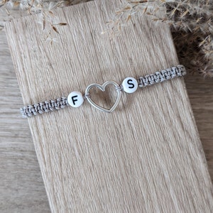 Personalisiertes Armband mit Initialen/ Personalisiertes Armband mit Buchstaben/ Makramee Armband gold/ Armband Herz personalisiert