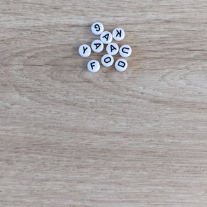 Mitwachsendes Makramee Namensarmband /Babyarmband/ Neugeborenenarmband / handgeknüpft / Geburtsgeschenk / personalisierbar bild 5