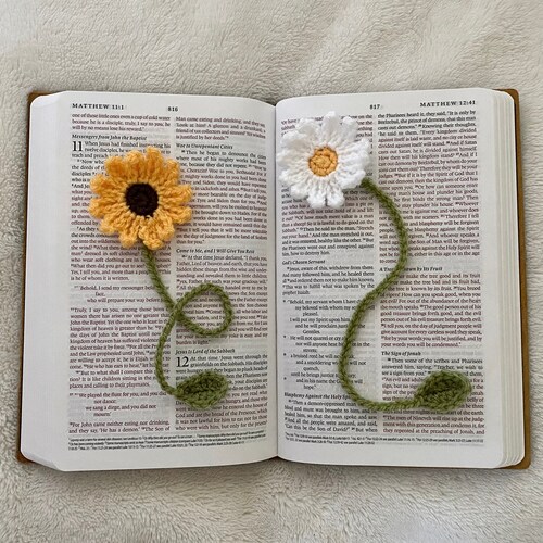 Mushroom Bookmark // Cottagecore Crochet Bookmark READY TO Etsy UK