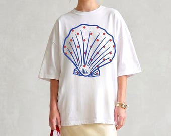 Seashell Beach Shirt, Polka Dots Seashell Graphic Tee, Coconut Girl Summer, Vintage Seashells Shirt, Coastal Vibe Summer Shirt, Mermaidcore