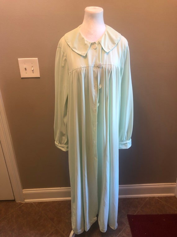 Vintage 1960s-70s Home Hand Made Mint Green Robe - image 1