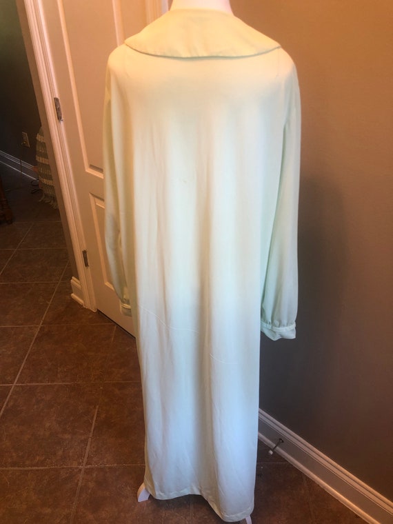 Vintage 1960s-70s Home Hand Made Mint Green Robe - image 5