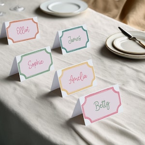 Tarjetas de lugar coloridas, tarjetas de nombre caprichosas, borde ondulado, curvas, vieira, tarjetas de lugar imprimibles, plantilla digital, plantilla de menú, DAGNY