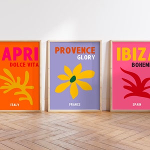 3er Set Reise Berühmte Orte Drucke | Ibiza Capri Provence Galerie | Preppy Reiseposter | DIGITALER DOWNLOAD | Maximalist Wandkunst |