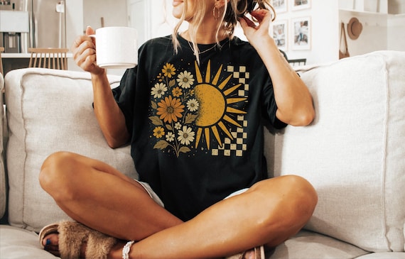 Comfort Colors Fall Floral Shirt: Flower Fall Thanksgiving tShirt, Cottagecore Sunflower Sunshine Tee, Garden, Womens Christmas t-Shirt