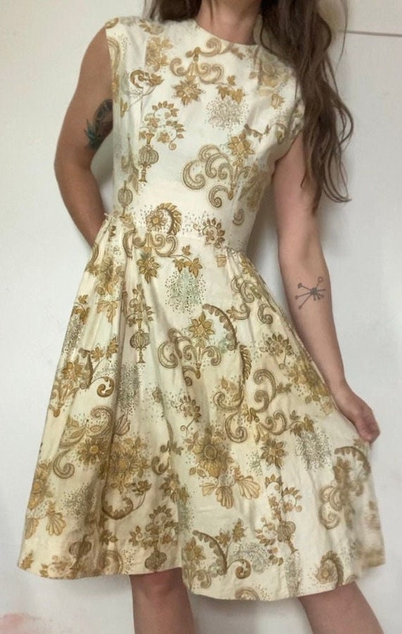 1950s Gold and Ivory Printed Sun Dress - image 1