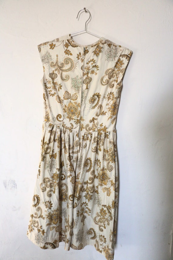 1950s Gold and Ivory Printed Sun Dress - image 3