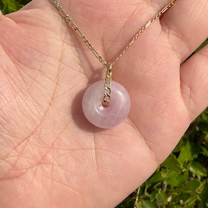 Kunzite Donut Necklace - Gold Filled Figaro Chain | Crystal Donut Necklace | Gemstone Crystal Pendant