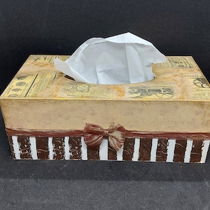tissuedoos, kubus, kubusvormig, wijnoogst, oude stijl, gouden, zilver, met de hand gemaakt, met de hand versierd, decoupage, speciaal cadeau, uniek