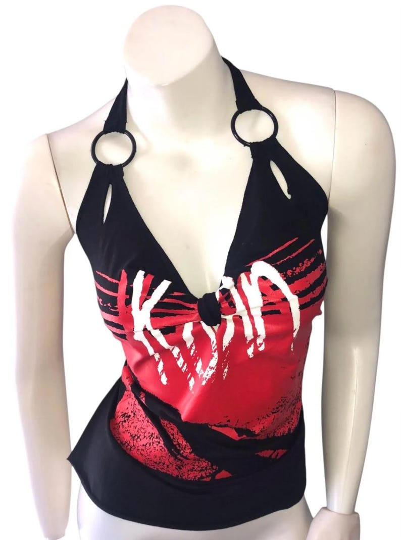 KORN Neckholder T-Shirt Top Metal Rock Punk Goth Konzert Upcycled überarbeiteter zweckentfremdeter Schnitt shredded Festival Distressed Shirt Bild 7
