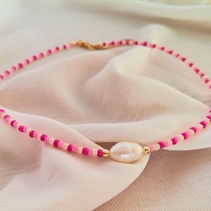Freshwater pearl and pink glass seed beads necklace, Delicate Jewelry Classic Pearl Accessory, Gift for Her, Pearl Design, pink pearl choker