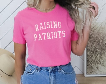 Raising Patriots T Shirt, Cute 4th of July Outfit, Varsity Style Graphic Tee, Vintage American Mama Shirt, Homeschool Mom Gifts