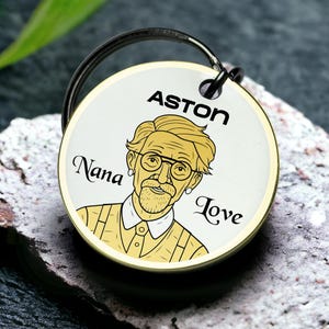 Nana Love sleutelhanger grootmoeder sleutelhanger aangepaste gegraveerde aandenken cadeau voor familiebanden en ouderen geheugen beste Valentijnsdag cadeau voor hem