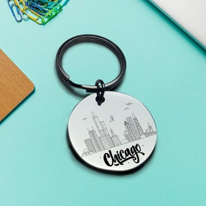 Custom Chicago Keychain, Gift for Chicago Lovers, Chicago Skyline Keychain, Chicago Landmarks Keychain, Perfect for Chicago Enthusiasts