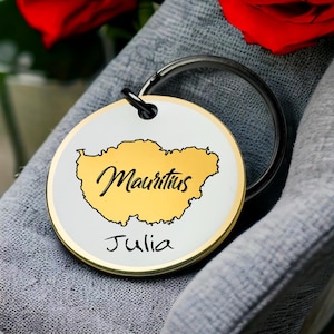 Mauritius eiland sleutelhanger gegraveerd tropisch strand geheugen hanger reizen aandenken aangepaste metalen sleutelhanger doordachte cadeau voor oceaanliefhebbers cadeau