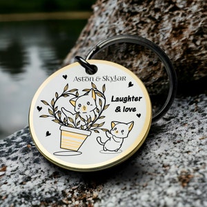 Individuell gravierte Lachen und Liebe Paare Schlüsselbund Geschenk Papas kleine Dinos Datum wir trafen Geschenk Vatertag Ideen Familie neues Haus Schlüsselanhänger