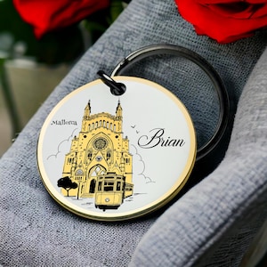 Mallorca kathedraal sleutelhanger gegraveerd gouden reissouvenir aangepaste naam cadeau voor hem haar Spanje landmark ronde metalen sleutelhanger aandenken cadeau kunst