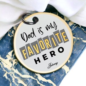 Llavero personalizado de mi papá héroe, regalo del día del padre personalizado, te amo papá, héroe favorito, llavero personalizado, amuleto, el mejor regalo del día de San Valentín para él