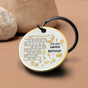 Llavero con calendario de cumpleaños, regalo de junio de 2024, llavero con fecha personalizada, pastel de fiesta de celebración, regalo personalizado, el mejor regalo de San Valentín para él.