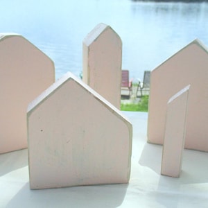 Soft Pink Blank Wood Pieces, Unfinished Wood Houses, Craft Wood Houses, Wood Blanks, Wood House Sets, Handmade Small Wood Houses, House Sets
