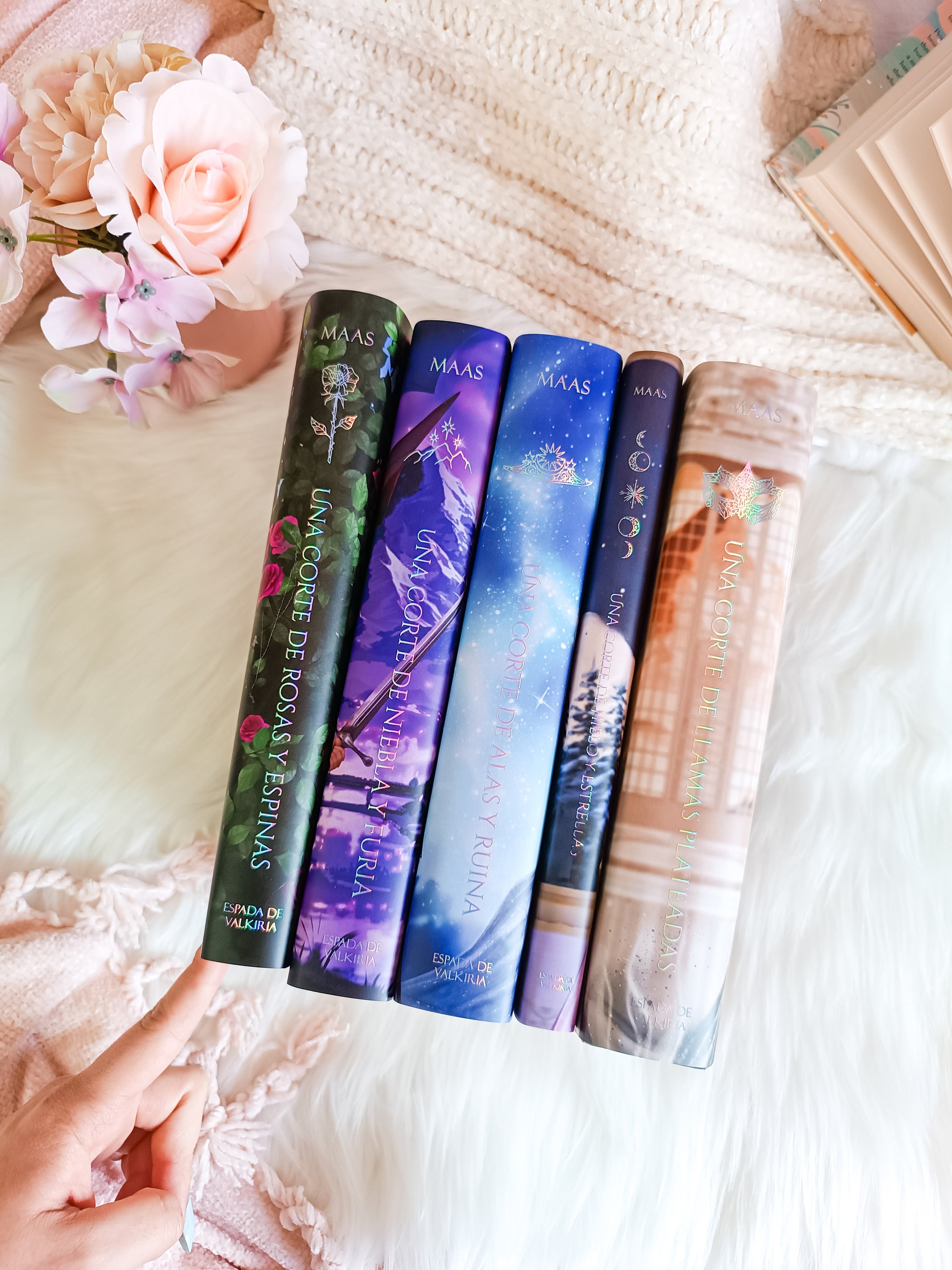 Dust jackets of the 5 Acotar books - Official SJM license - Read description