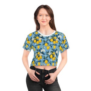 Lemon Blossom Crop Tee: Vibrant Floral Print Summer Top