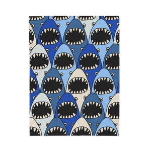 Shark Pattern Velveteen Plush Blanket, Cozy Throw for Kids Room, Perfect for Beach Lovers, Birthday Gift, Home Decor, Snuggle Time