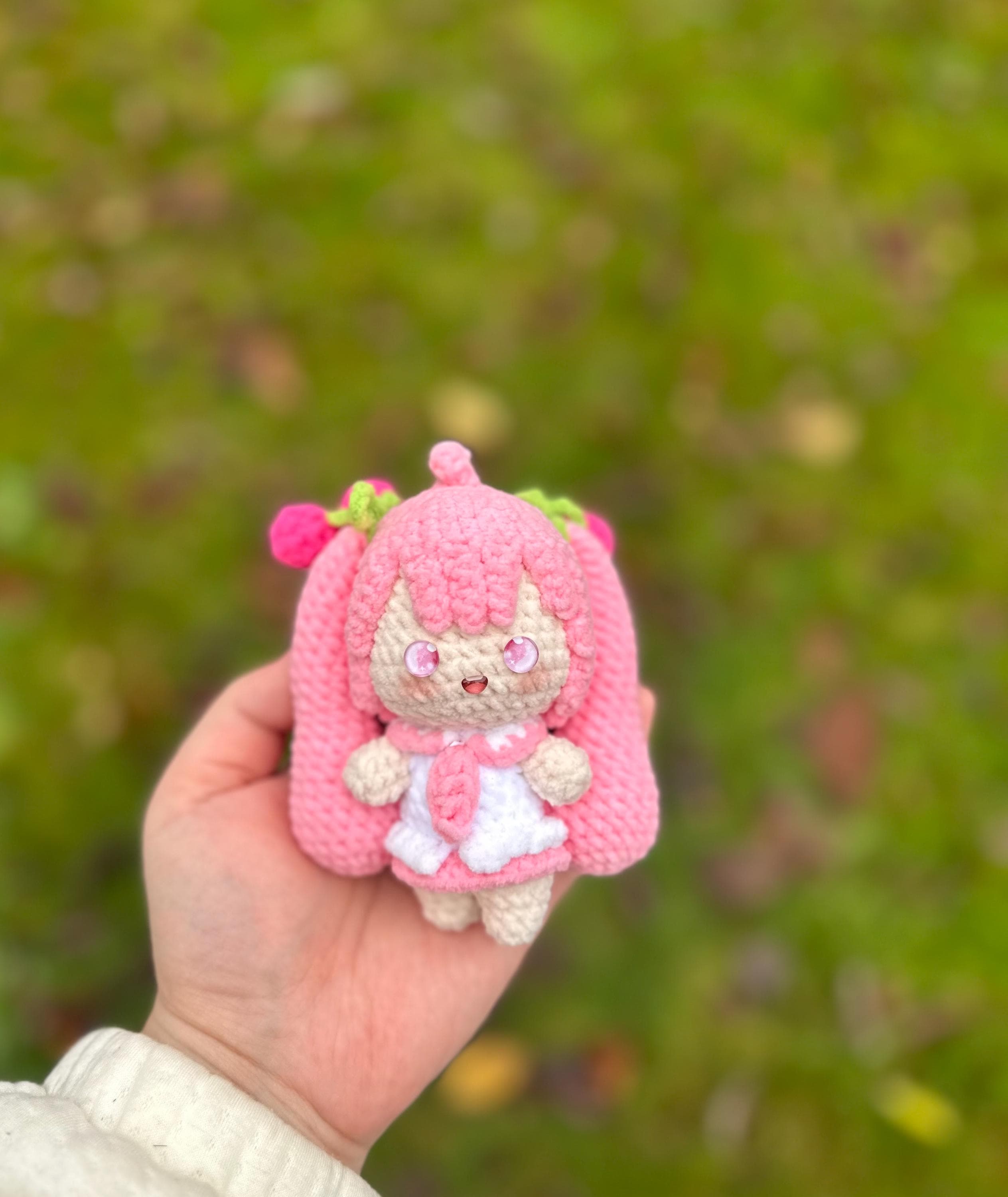 ハンドメイドかぎ針編みのちびアニメ初音ミク桜ミクぬいぐるみ