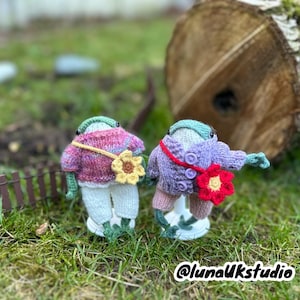 Froggie frog crochet,Green frog knitted,Froggie&#39;s sweater,Cute toy frog,Amigurumi frog,Gift for christmas,Gift for birthday,Toy for kids