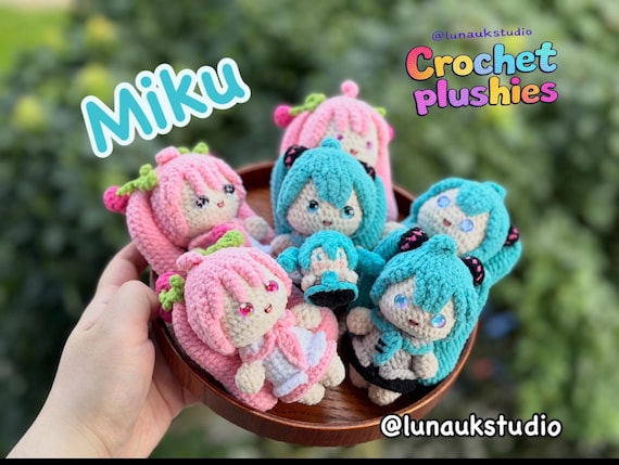 手作りかぎ針編み ちびアニメ 初音ミク 桜ミク ぬいぐるみ キー