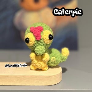Handmade Crochet P0kem0n Caterpie plush, Eevee plushies Keychain ,crochet flareon umbreon leafeon espeon Sylveon Eevee Vaporeon