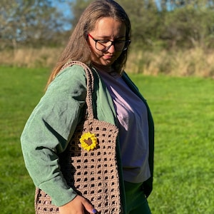 Crochet shopper bag
