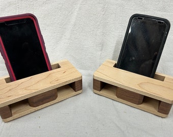 Passive wooden phone speaker