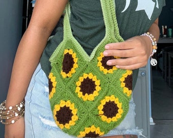 Sunflower granny square crochet shoulder bag - Green