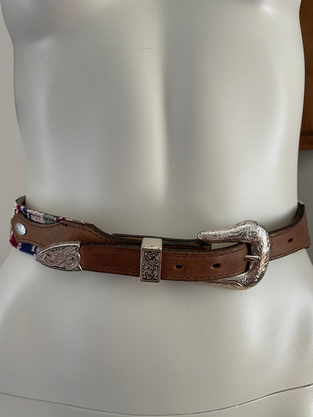 Vintage Circle Y of Yoakum Hand Made Woven and Brown Leather Belt With