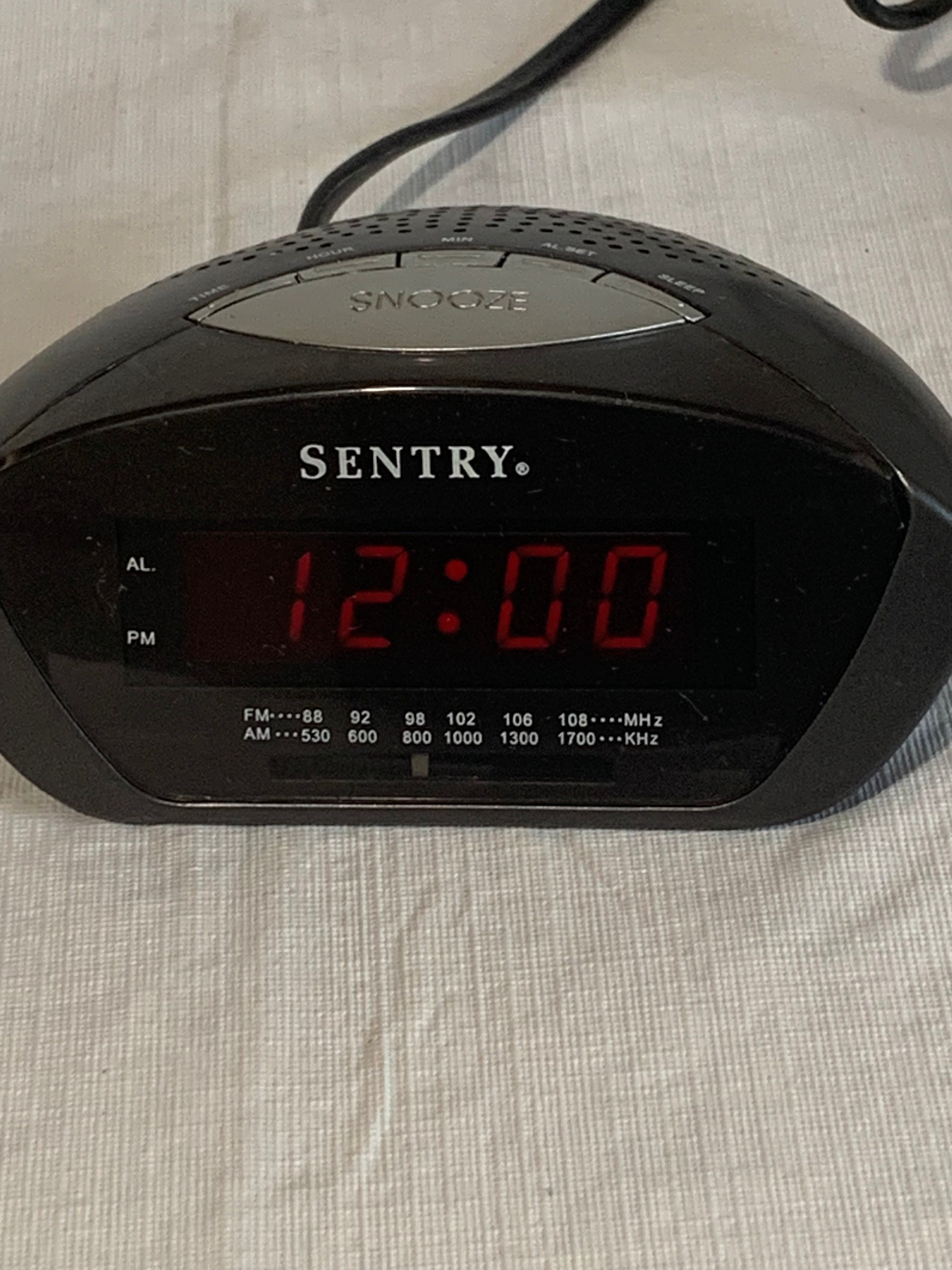 Vintage Sentry AM/FM Digital Radio Alarm Clock - Works Great! - Etsy