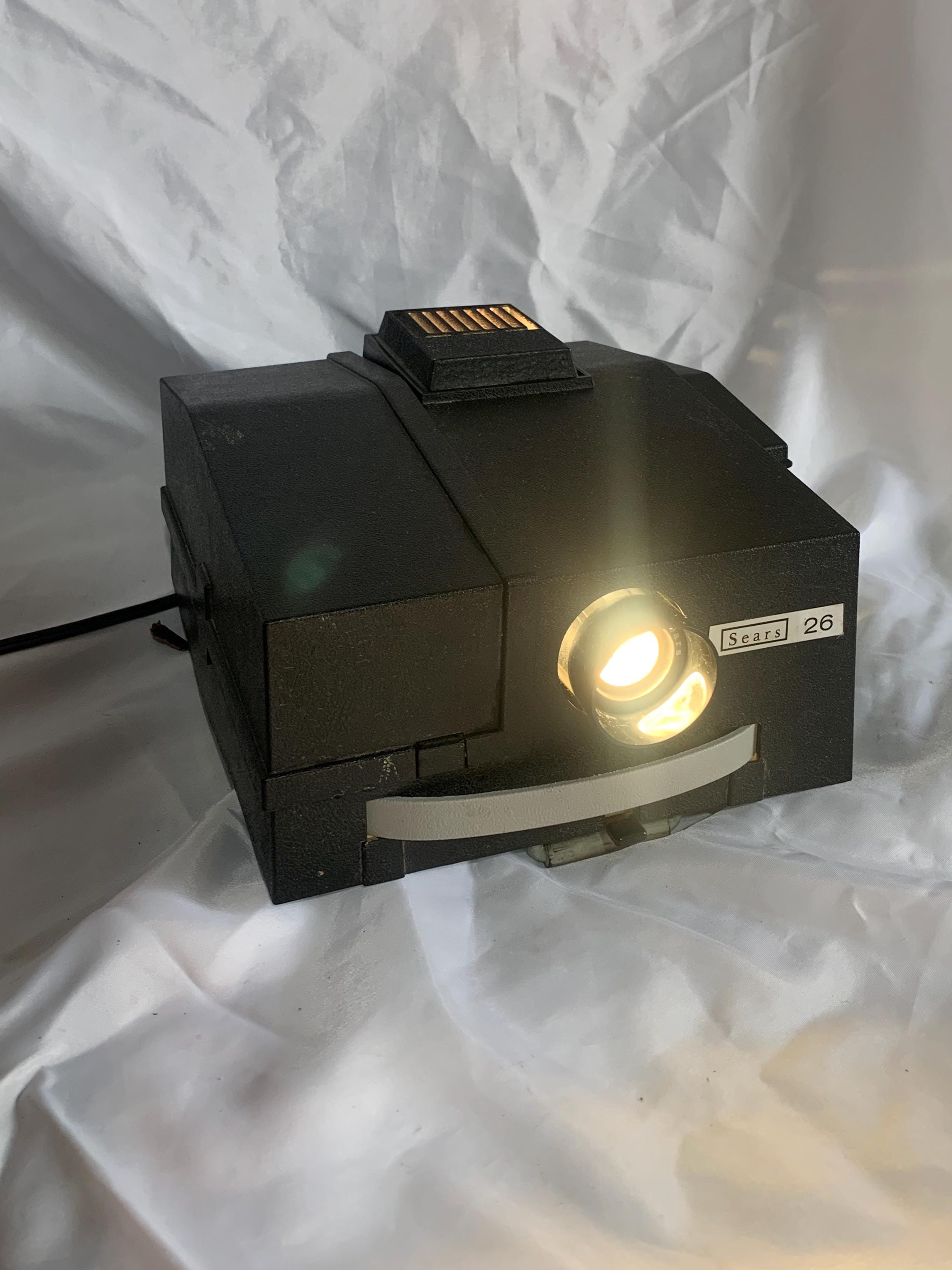 Projecteur De Diapositives Vintage ANJOU Des Années 60 - En état De Fonctionnement