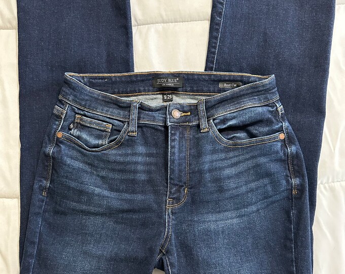 Elara Mid Rise Bootcut Judy Blue Jeans (Medium) main image 1