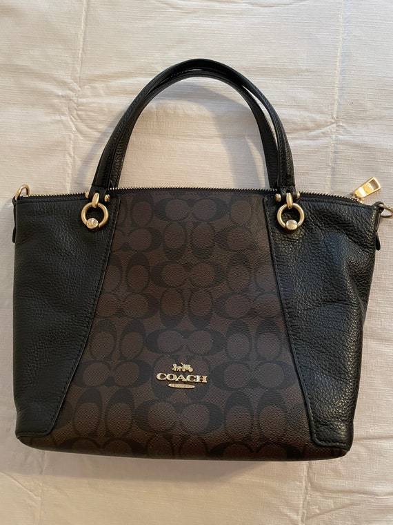 Coach signature 2025 satchel bag