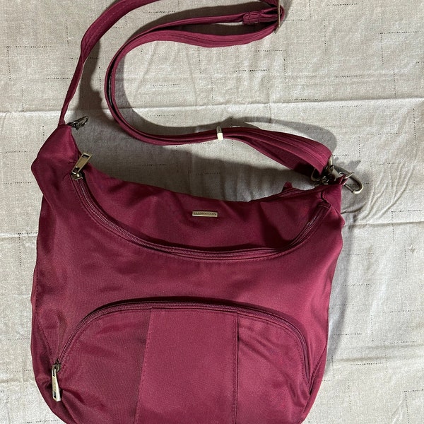 Travelon Anti-Theft RFID Blocking Crossbody Travel Bag Burgundy Maroon Purse - NWOT