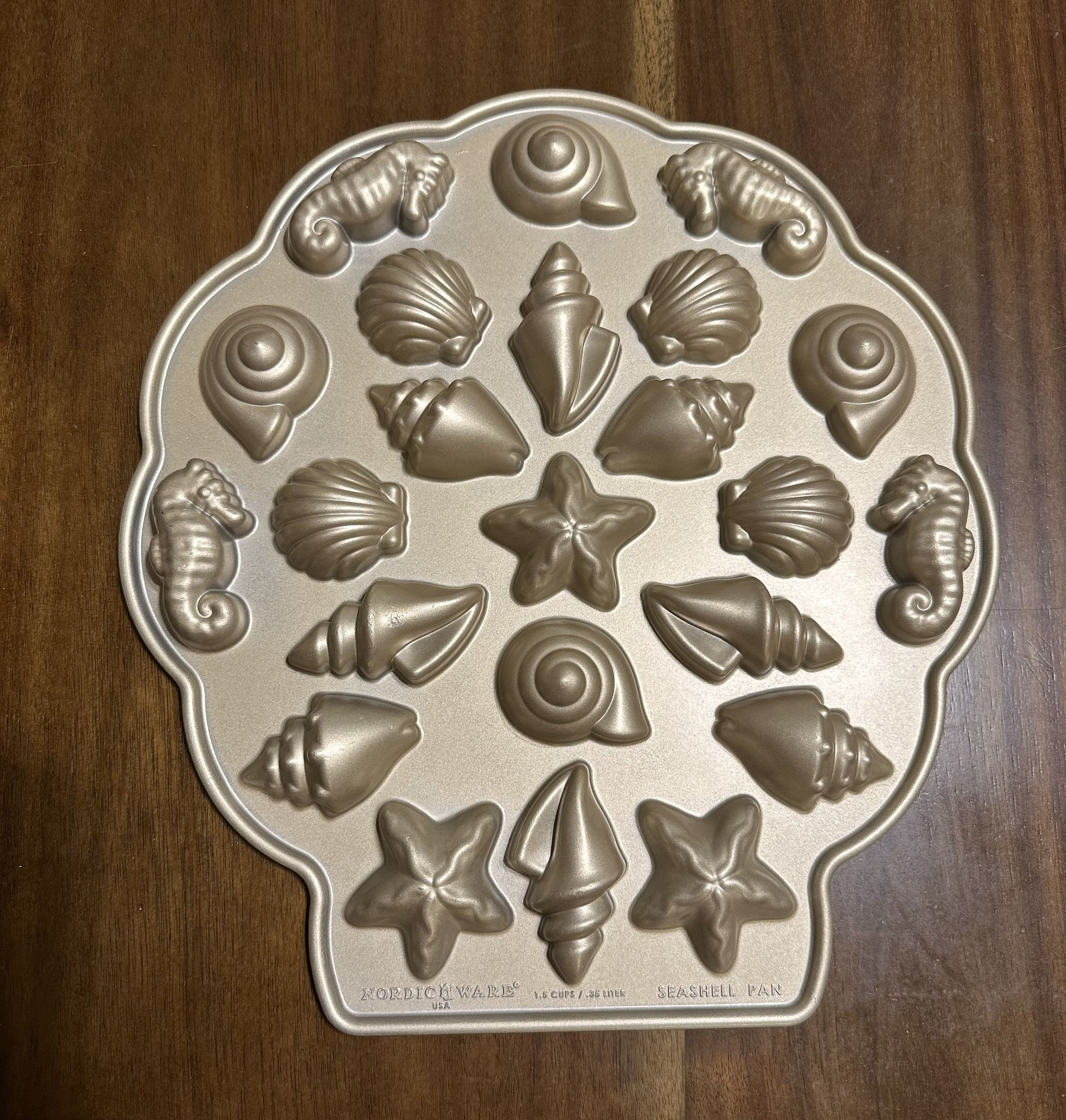 Nordic Ware Seashell Bites Pan