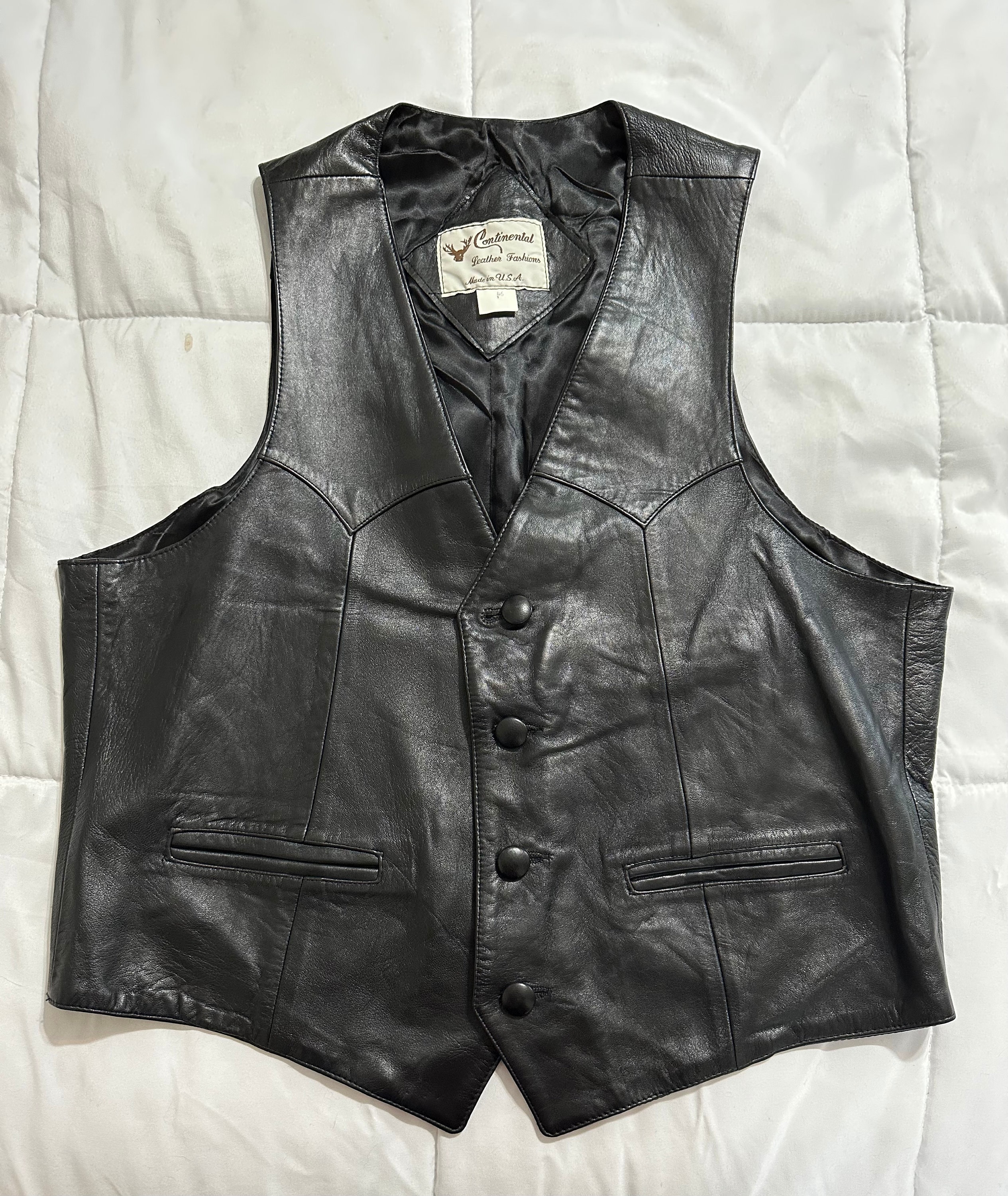 値下げ中！】革ベストContinental Leather Fashions - メルカリ
